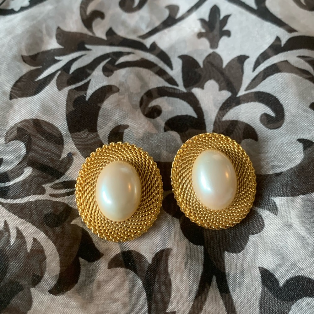 Pear Clip on Earrings